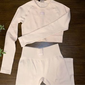 Bo+tee long sleeve cream workout set